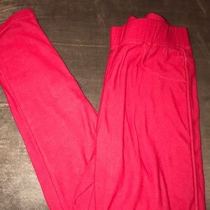 Dark red stretchy leggings